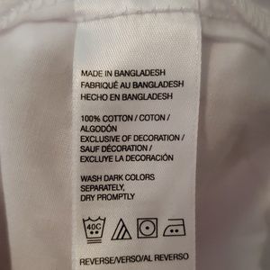 Izod Shorts - NWOT IZOD white shorts Izod Shorts - NWOT IZOD white shorts